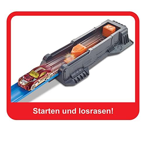 Hot Wheels Corkscrew Crash pályaszett játékautóval