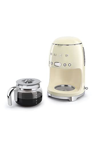 Smeg DCF02CREU filteres kávéfőző (aroma és automatikus indítás, üvegkancsó 12 csészéig, 2 intenzitási szint, melegítő funkció, 1050 W, krém)