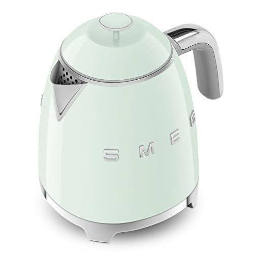 Smeg KLF05PGEU kis vízforraló 0.8 L (pasztell zöld)